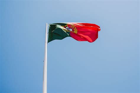portugal flag pole